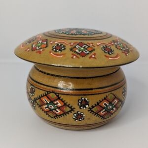 Vintage Folk Art Hand Painted Lacquered Small Trinket Box Jar With Lid 2…